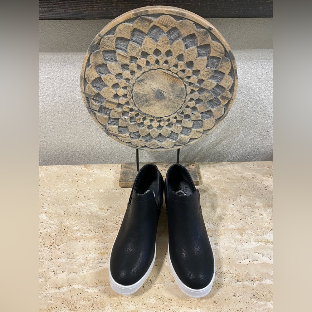 JOURNEY COLLECTION model CARDI boots color : black size: 6